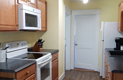 Berlin Apartment | Happy Trails Berlin Base Camp