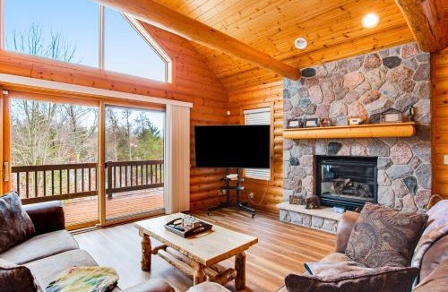 Friendship House | Happy Trails Cabin