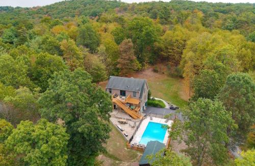 Cocolamus House | Happy Trails House