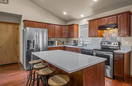 Lents House | Happy Valley Home, Game Room, & 8 beds!