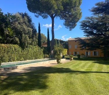 Pertuis Hotel | Haras de Castellane