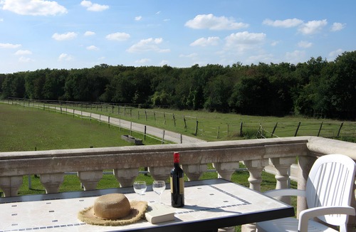 Poligny House | Haras De La Fontaine Datcha Holiday Home