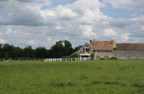 Poligny House | Haras De La Fontaine Datcha Holiday Home