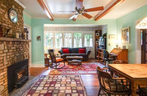 Harbert House | Harbert Cottage with Fire Pit Half Mile to Beach!