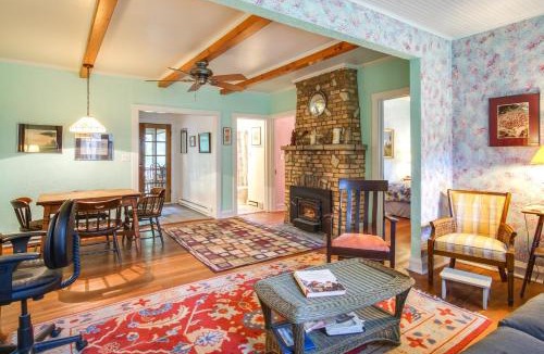 Harbert House | Harbert Cottage with Fire Pit Half Mile to Beach!