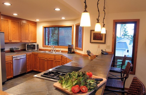 Freeland House | Harbor Chalet Waterfront Estate