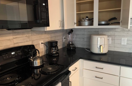 Pinch District Apartment | Harbor Haven: 2 miles from Fedex Forum