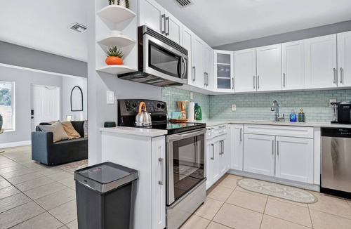 South Middle River House | Harbor Haven in Fort Lauderdale