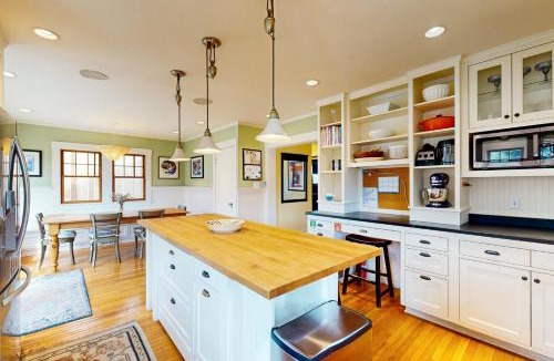 Wallingford House | Harbor Haven