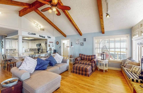 West Livingston House | 'Harbor Haven' w/Dock: Lake Livingston Home