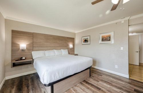 Morro Bay Hotel | Harbor House Inn