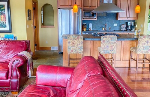 Freeland House | Harbor House Waterfront Home