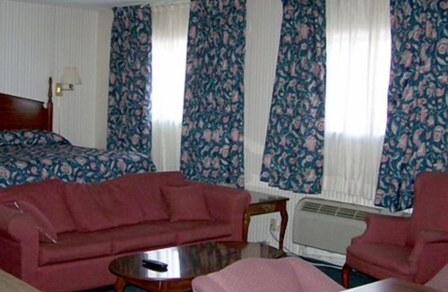 Hawk Run Hotel | Harbor Inn Philipsburg