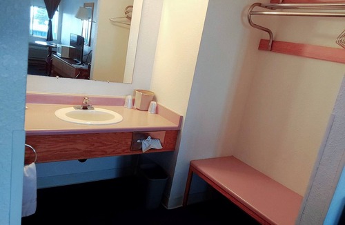 Brookings Hotel | Harbor Inn