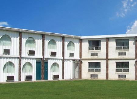 Hawk Run Hotel | Harbor Inn