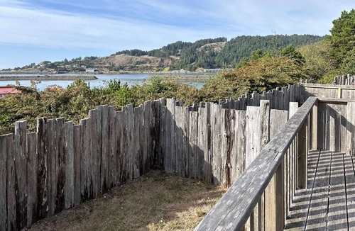 Gold Beach Cottage | Harbor View Cottage + Studio - Gold Beach, Oregon