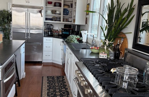 Plymouth House | Harbor Water View. Downtown. Beaches & waterfront playground +Cape Cod gateway!