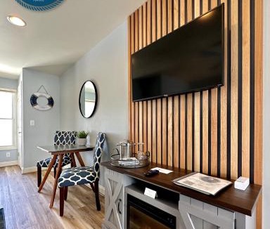 Boothbay Harbor Hotel | Harborage Inn on the Oceanfront