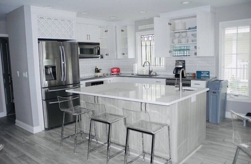 Harvey Cedars House | Harbormaster's Waterfront Hideaway