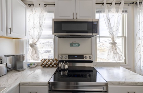 Rockport Apartment | Harborside Oasis ★ Harbor View ★ Heart of Downtown