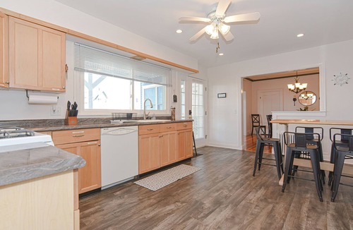 Gloucester Apartment | Harbortown Hideaway: Downtown Gloucester Charm