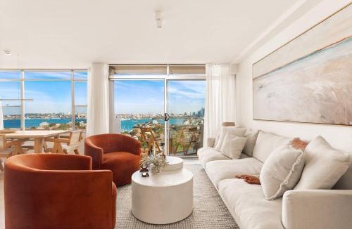 Cremorne Apartment | Harbour Bliss - Exquisite Design, Breathtaking Views