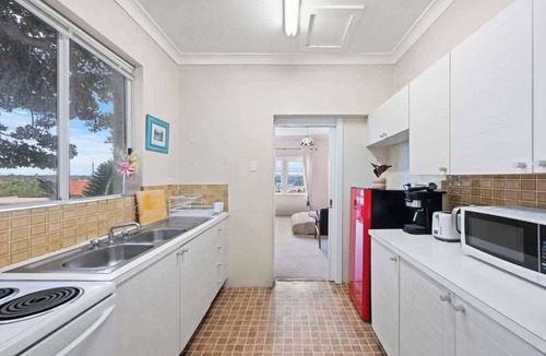 Cremorne Apartment | Harbour Grove Sanctuary w Garage , Quiet & Private