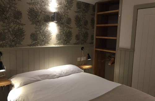 Irvine House | Harbour Guest House