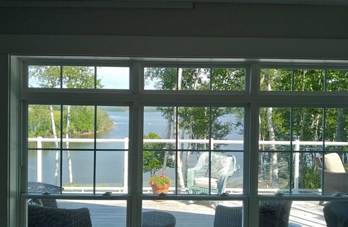 Woodburn House | Harbour Heaven - Waterfront Home with Spectacular Views