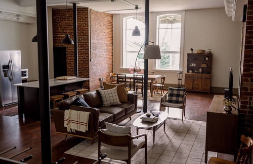 Wolfe Island Apartment | Harbour House on Wolfe Island with waterfront access.