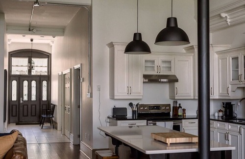 Wolfe Island Apartment | Harbour House on Wolfe Island with waterfront access.