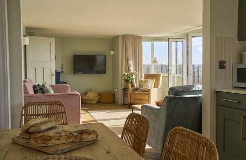 Southwold Cottage | Harbour Lights