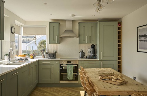 Southwold Cottage | Harbour Lights