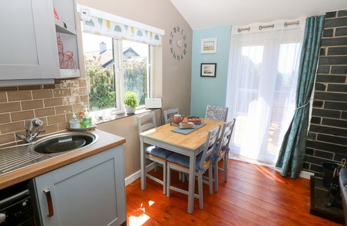 Cylch-Y-Garn Cottage | HARBOUR LIGHTS, pet friendly, country holiday cottage in Church Bay