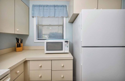 Saint Simons Heights Condo | Harbour Oaks Condo #403