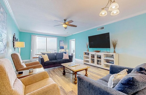 Ono Island Apartment | Harbour Pointe 609