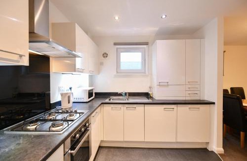 Irvine House | Harbour Quay Apartment