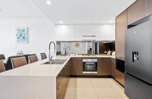 Biggera Waters Apartment | Harbour Quays Apartments