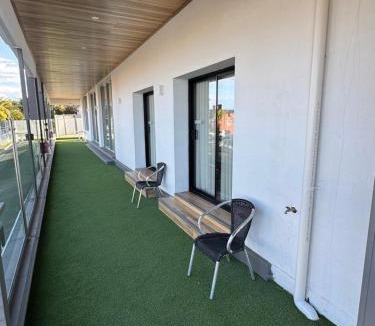 McCracken Hotel | Harbour Retreat