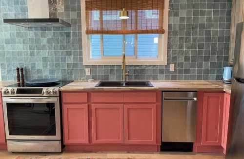 Harbourview House | Harbour side Urban Anchor, close to everything!