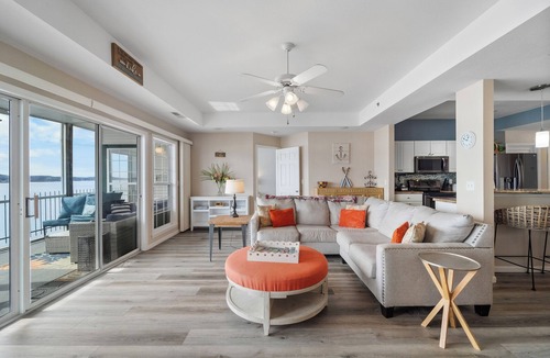 Lakeland Condo | Harbour Towne 202 - Expansive main channel views!