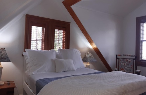 Onehunga Bed & Breakfast | HARBOUR VIEW COTTAGE BOUTIQUE B&B