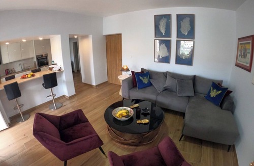 Zaton House | Harbour View House