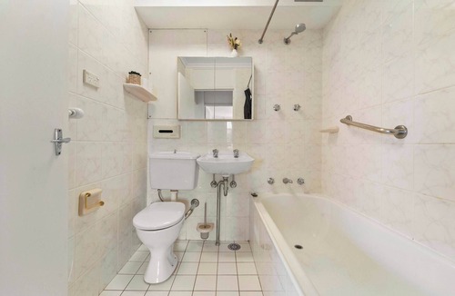 McMahons Point Apartment | Harbourside 10 Summar