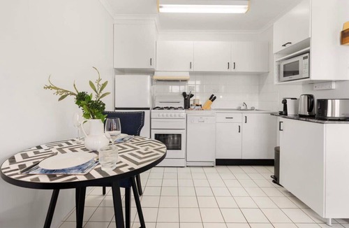 McMahons Point Apartment | Harbourside #15 Summa