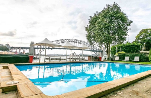 Lavender Bay Apartment | Harbourside 45 spacious affordable studio in Harbourfront location