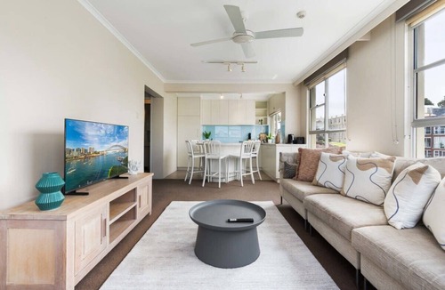 McMahons Point Apartment | Harbourside #53 Summa