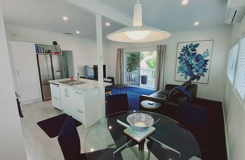 Coromandel House | Harbourside Cottage ~ Luxury Accommodation