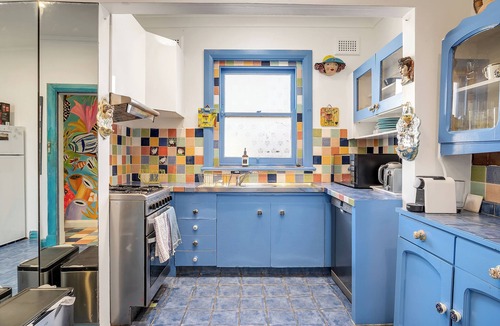 McMahons Point Apartment | Harbourside pad with waterfront views