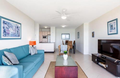Soldiers Point Apartment | Harbourside Unit 2 7 Soldiers Point Road